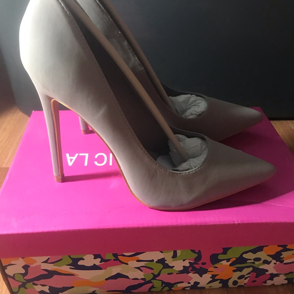 Light grey stilettos
